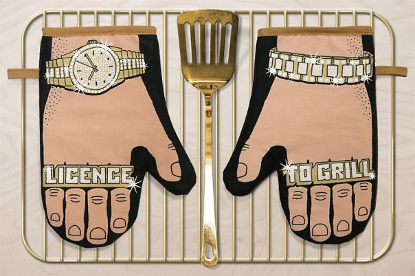 Licence to Grill Oven Mitts